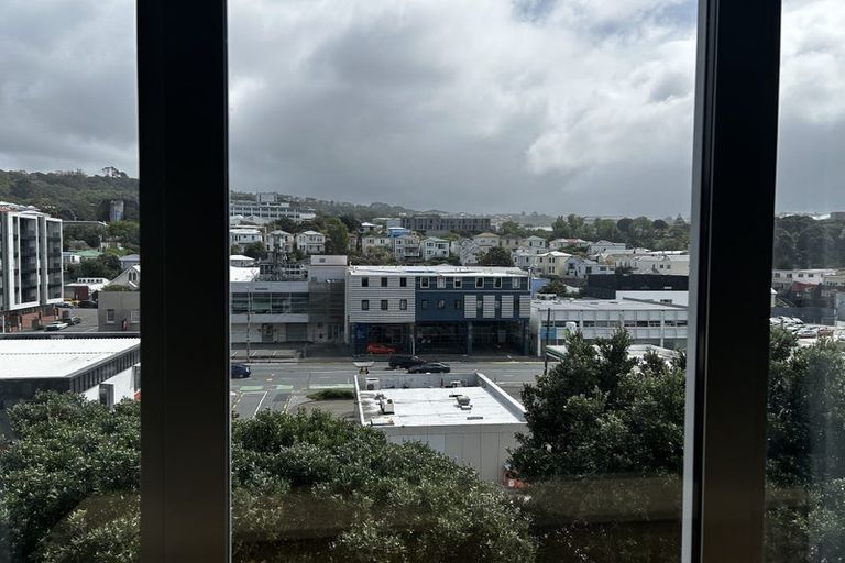 Photo of property in Grosvenor Cl, 19/6 Brown Street, Mount Cook, Wellington, 6021