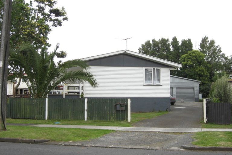 Photo of property in 29 Kayes Road, Pukekohe, 2120