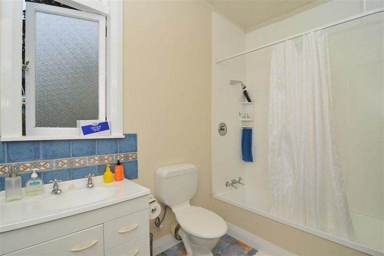 Photo of property in 93 Townsend Road, Miramar, Wellington, 6022