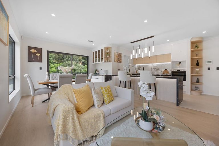 Photo of property in 2f Hughs Way, Flat Bush, Auckland, 2019