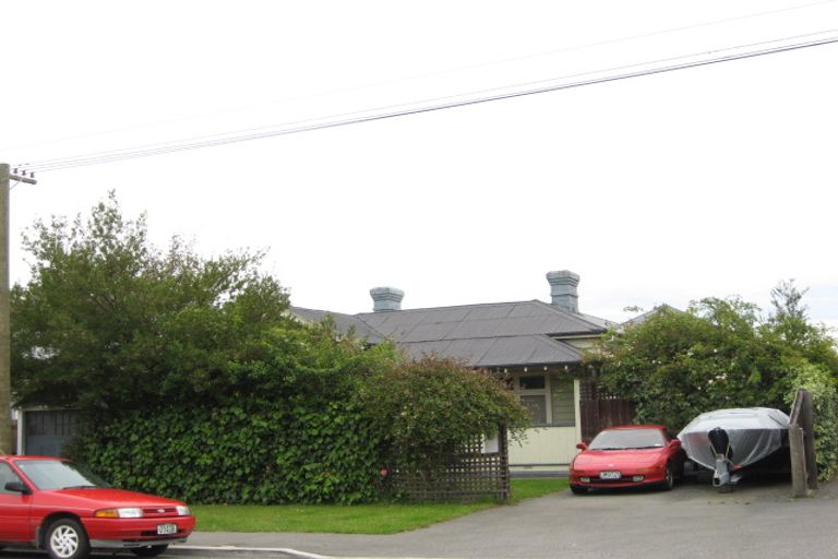 Photo of property in 1/33a Geraldine Street, Edgeware, Christchurch, 8013