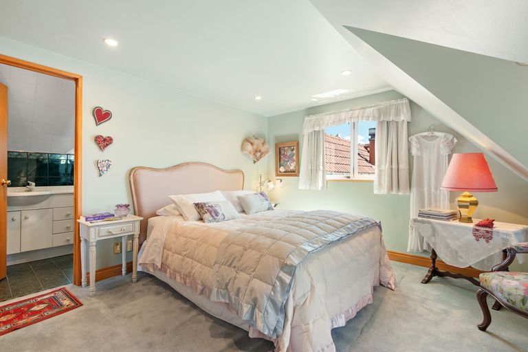 Photo of property in 28 Ings Avenue, Saint Clair, Dunedin, 9012