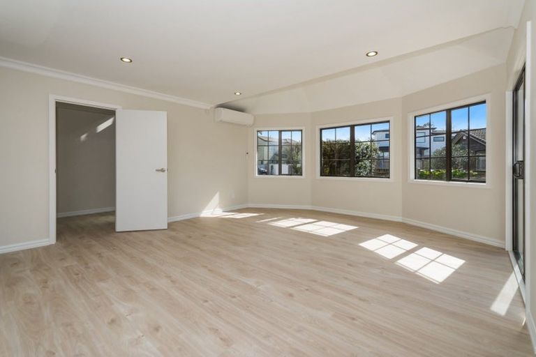Photo of property in 108a Nile Road, Milford, Auckland, 0620