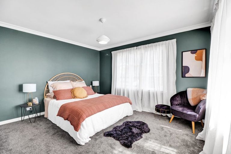 Photo of property in 226 Tukapa Street, Westown, New Plymouth, 4310