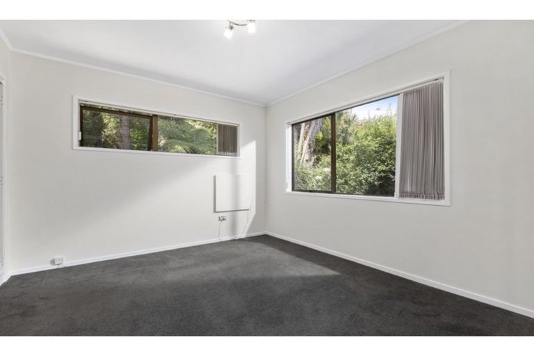 Photo of property in 1/20 Halder Place, Torbay, Auckland, 0632