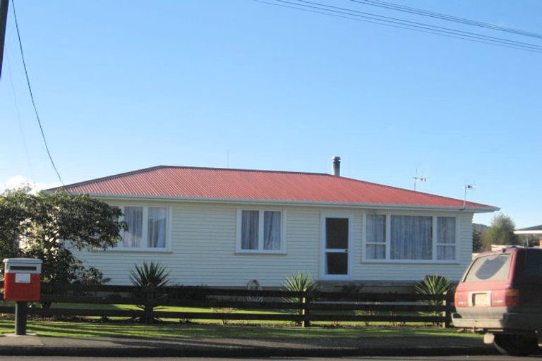 Photo of property in 3 Korau Road, Tikipunga, Whangarei, 0112