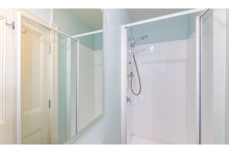 Photo of property in 96 Kerrs Road, Avonside, Christchurch, 8061