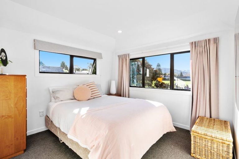 Photo of property in 17 Hinau Street, Woburn, Lower Hutt, 5010