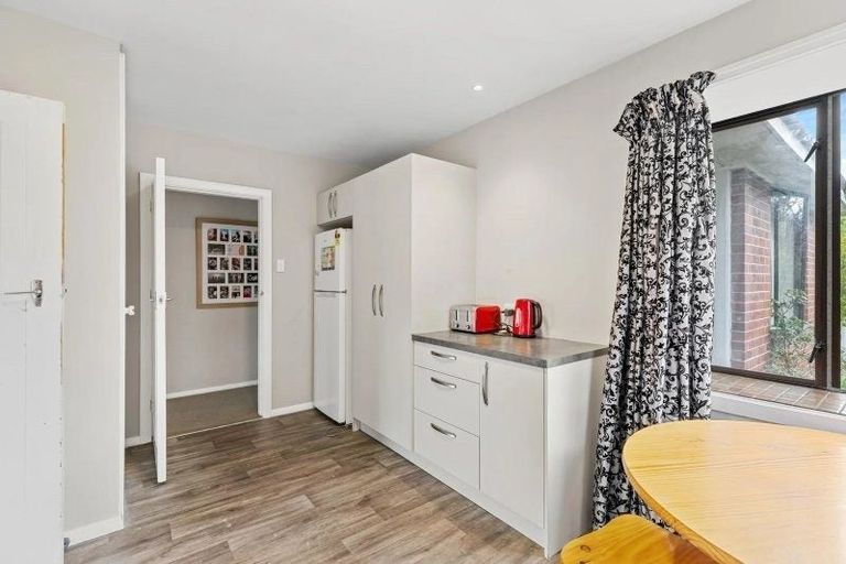 Photo of property in 42 Attlee Crescent, Bryndwr, Christchurch, 8053