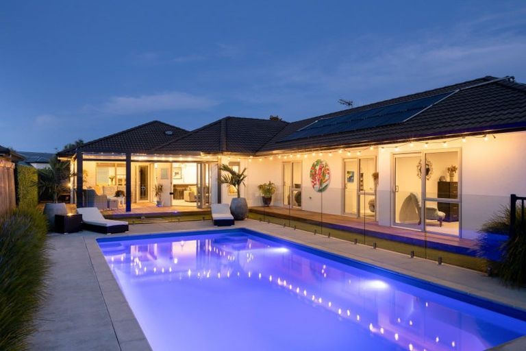 Photo of property in 14 Rota Close, Papamoa Beach, Papamoa, 3118