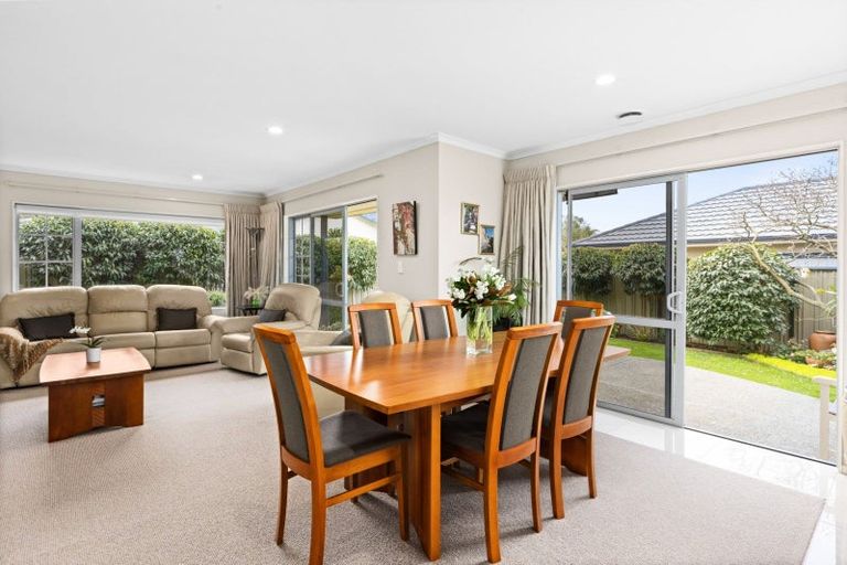 Photo of property in 50d Puketapu Road, Taradale, Napier, 4112