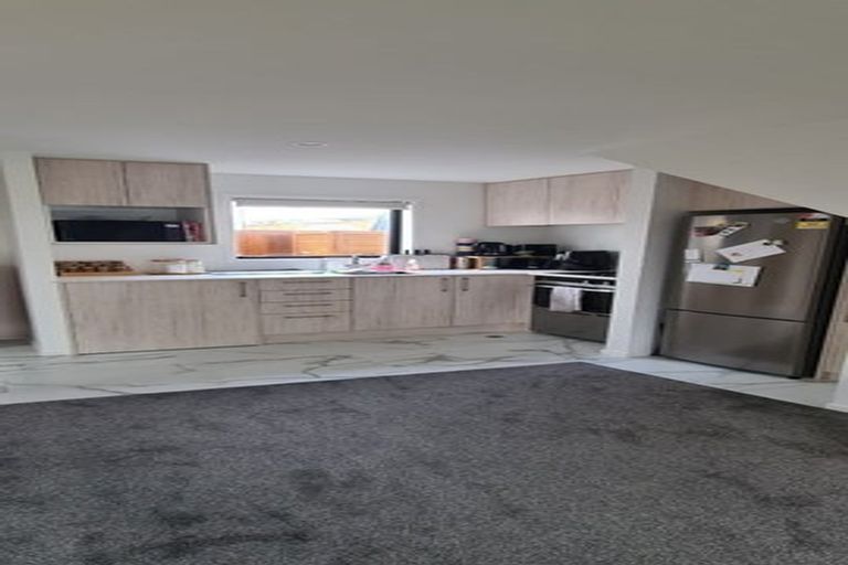 Photo of property in 10/41 Kervil Avenue, Te Atatu Peninsula, Auckland, 0610