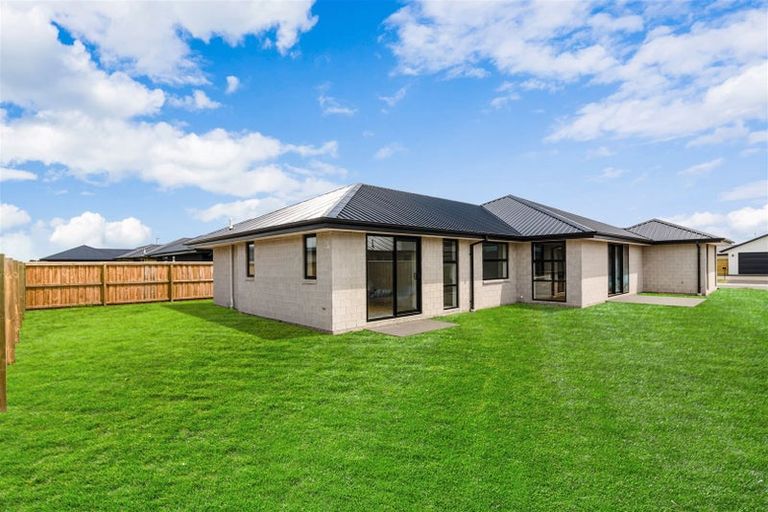 Photo of property in 11 Hayshed Street, Rolleston, 7614