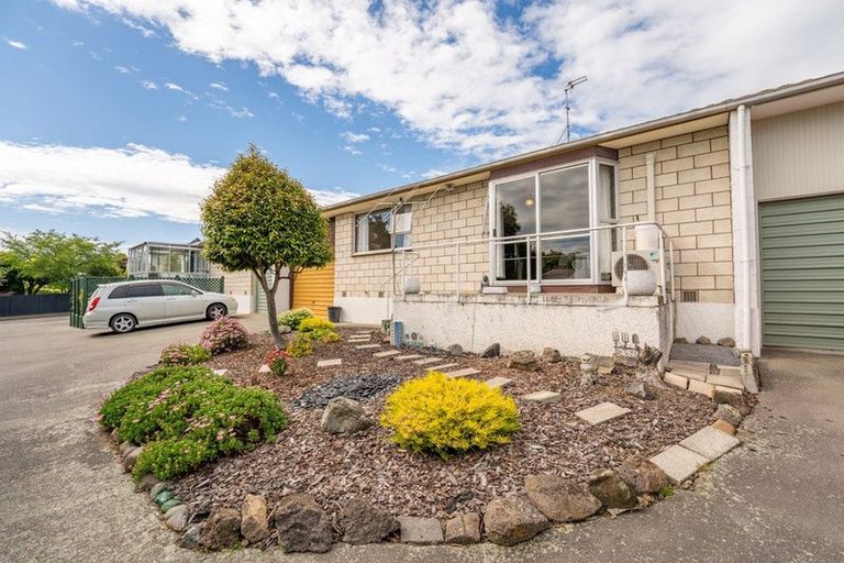 Photo of property in 2/8 Campbell Street, Maori Hill, Timaru, 7910