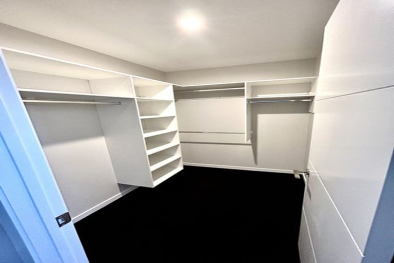 Photo of property in 9 George Yee Place, Taradale, 4112