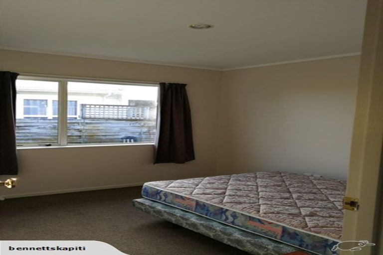 Photo of property in 42 Linwood Drive, Paraparaumu, 5032