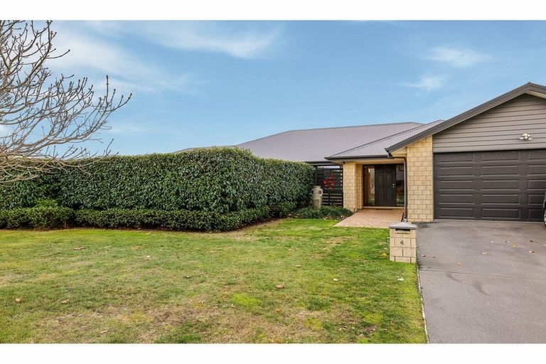 Photo of property in 4 Melville Crescent, Rolleston, 7614