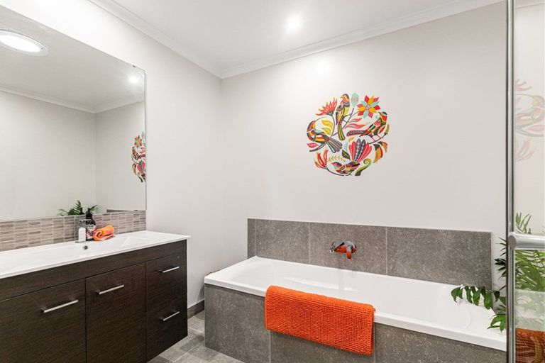 Photo of property in 4 Mollusc Road, Hobsonville, Auckland, 0616