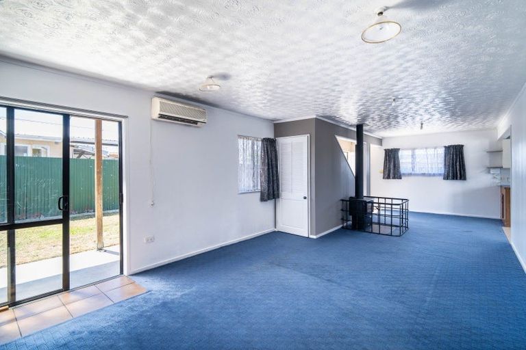 Photo of property in 247 Flaxmere Avenue, Flaxmere, Hastings, 4120