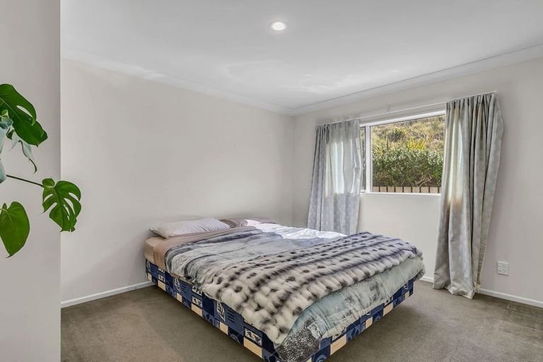 Photo of property in 10 Moonraker Place, Whitby, Porirua, 5024