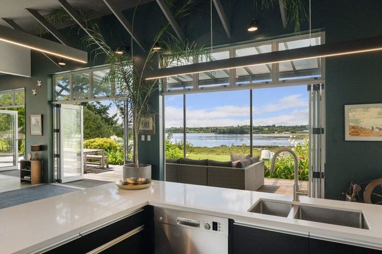 Photo of property in 38 Tanners Point Road, Tanners Point, Katikati, 3177
