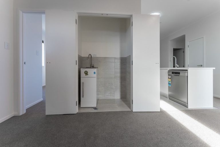 Photo of property in 17/1 Scott Road, Hobsonville, Auckland, 0616