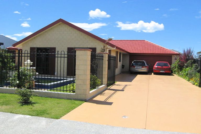 Photo of property in 82 Northwood Boulevard, Northwood, Christchurch, 8051