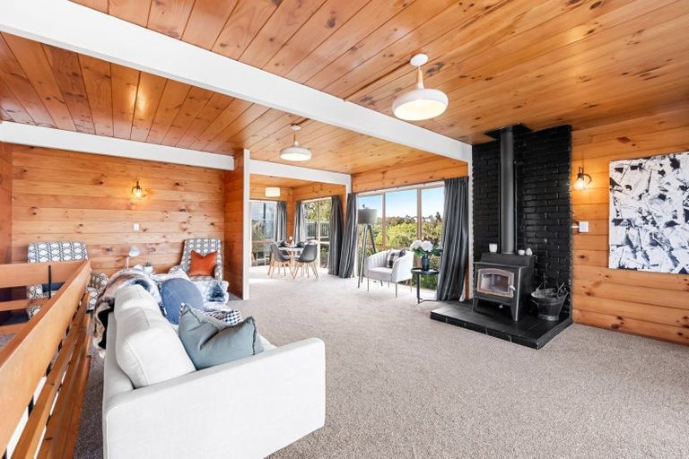 Photo of property in 12 Laurel Grove, Maungaraki, Lower Hutt, 5010