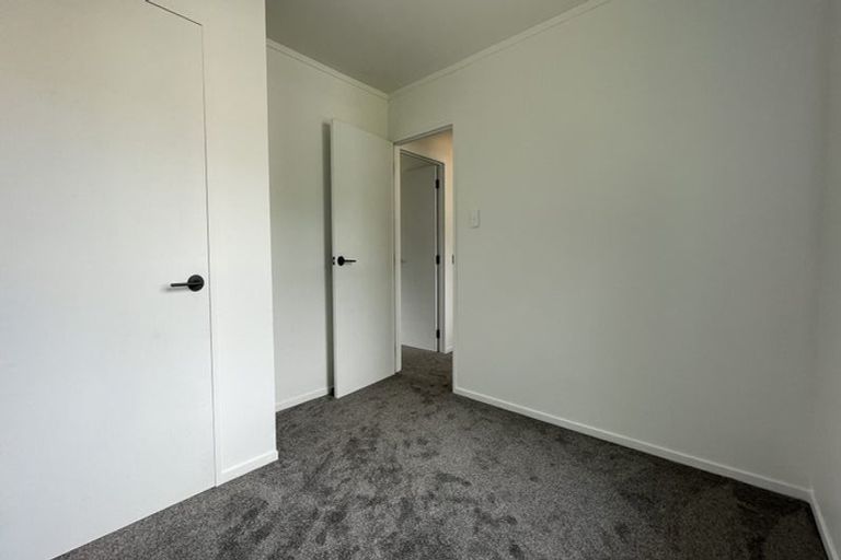 Photo of property in 1/134 Mcleod Road, Te Atatu South, Auckland, 0610