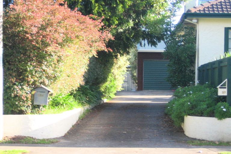 Photo of property in 2/23 Landscape Road, Papatoetoe, Auckland, 2025