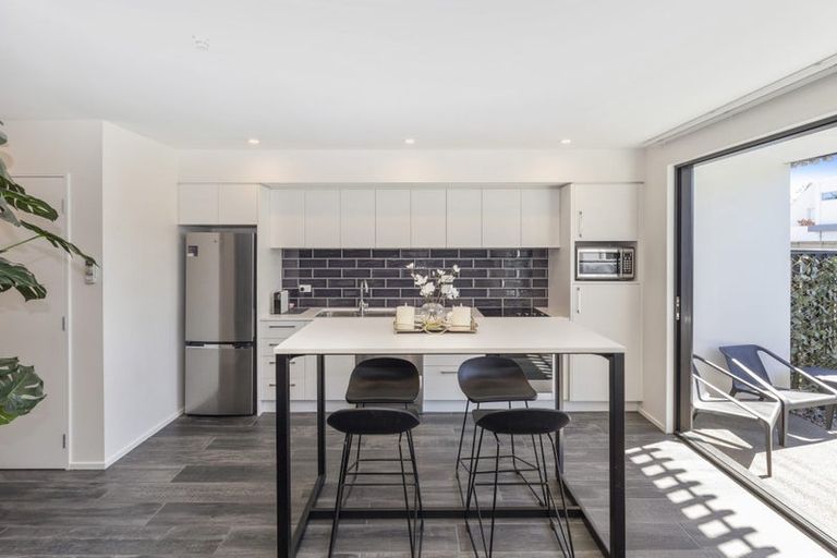 Photo of property in 2/11 Exeter Street, Merivale, Christchurch, 8014