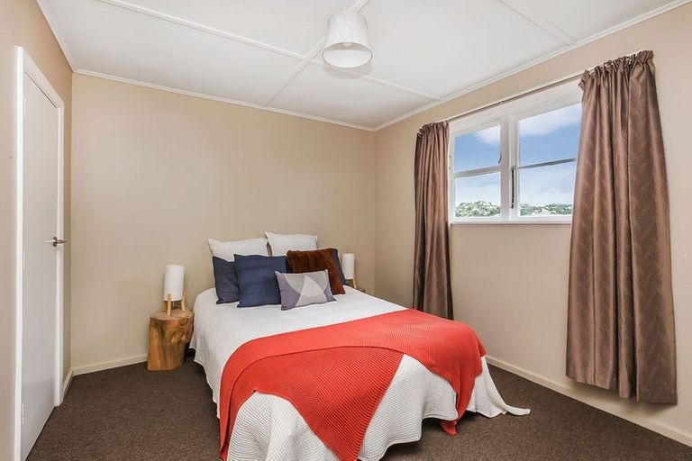 Photo of property in 11 Fisher Street, Johnsonville, Wellington, 6037