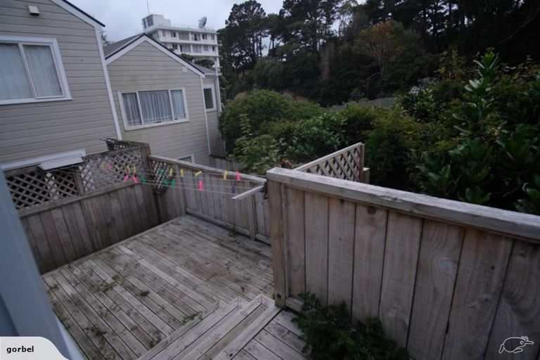 Photo of property in 14a U5 Glenmore Street, Thorndon, Wellington, 6011