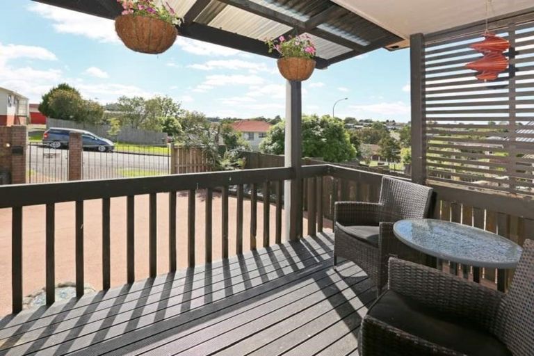 Photo of property in 188 Solar Road, Glen Eden, Auckland, 0602