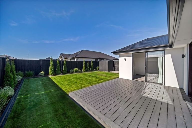 Photo of property in 25 Te Pakiaka Road, Pegasus, 7612