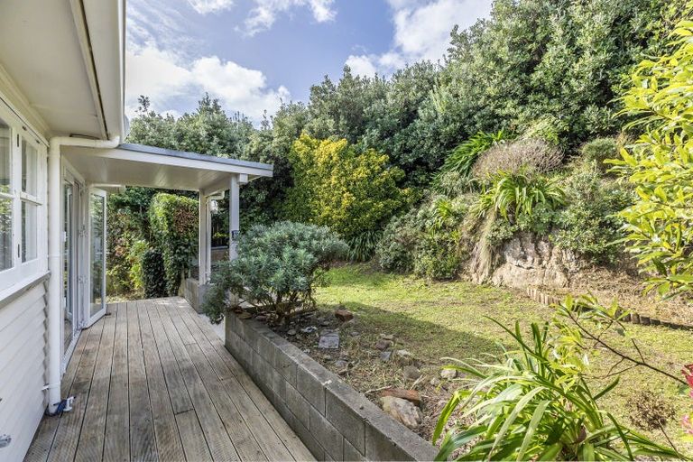 Photo of property in 19 Sidlaw Street, Strathmore Park, Wellington, 6022