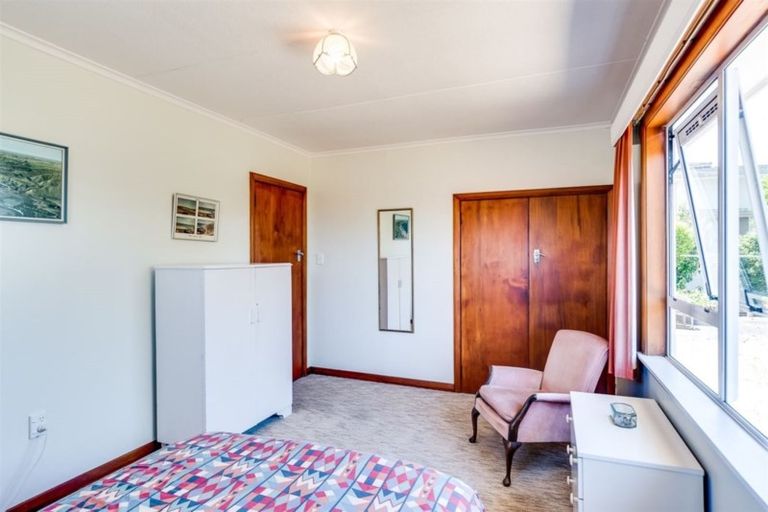 Photo of property in 42 Charles Street, Westshore, Napier, 4110