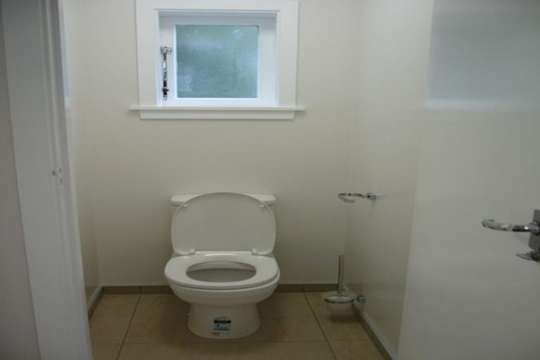 Photo of property in 55 Rolleston Street, Mount Cook, Wellington, 6021