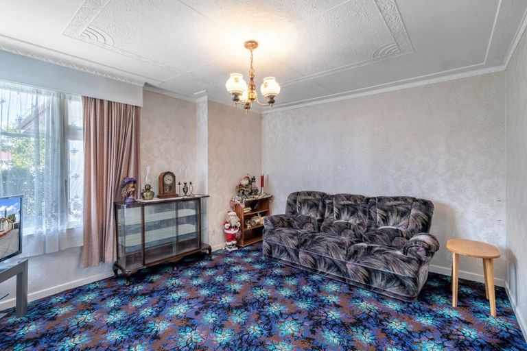 Photo of property in 38 Nichol Street, Heidelberg, Invercargill, 9812