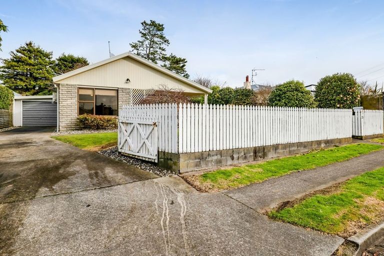 Photo of property in 21 High Street, Hawera, 4610