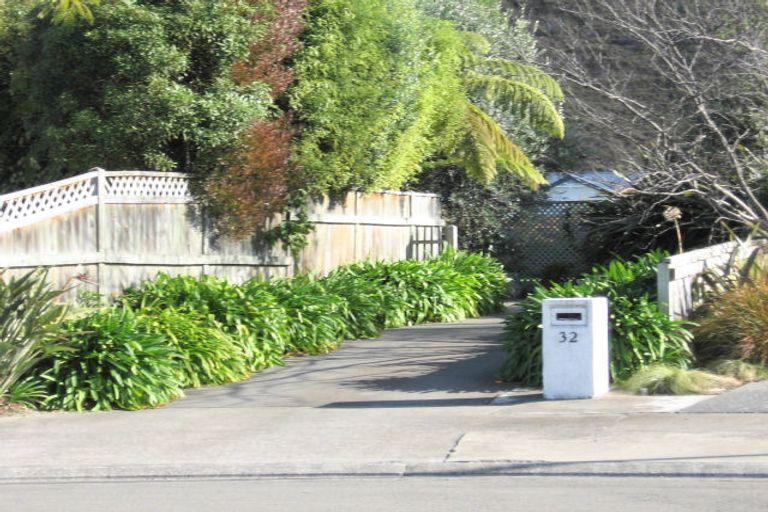 Photo of property in 32 Pukekura Place, Taradale, Napier, 4112