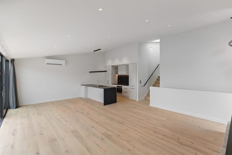 Photo of property in 15a Potters Hill Drive, Queenstown, 9300