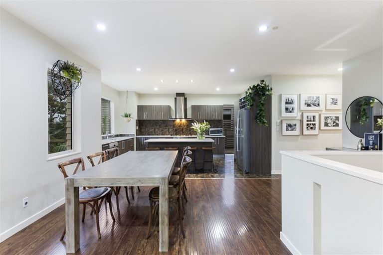 Photo of property in 180c Greenhithe Road, Greenhithe, Auckland, 0632