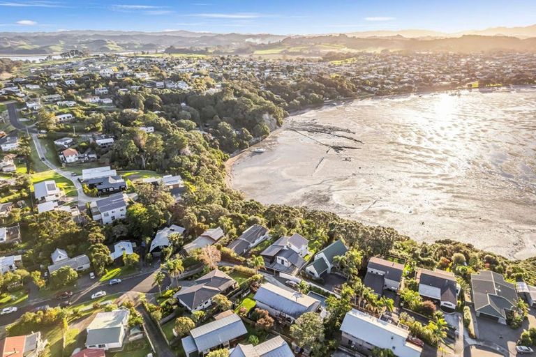 Photo of property in 30 Gerontius Lane, Snells Beach, 0920