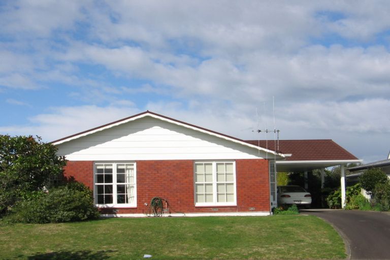 Photo of property in 14 Mudgway Place, Awapuni, Palmerston North, 4412