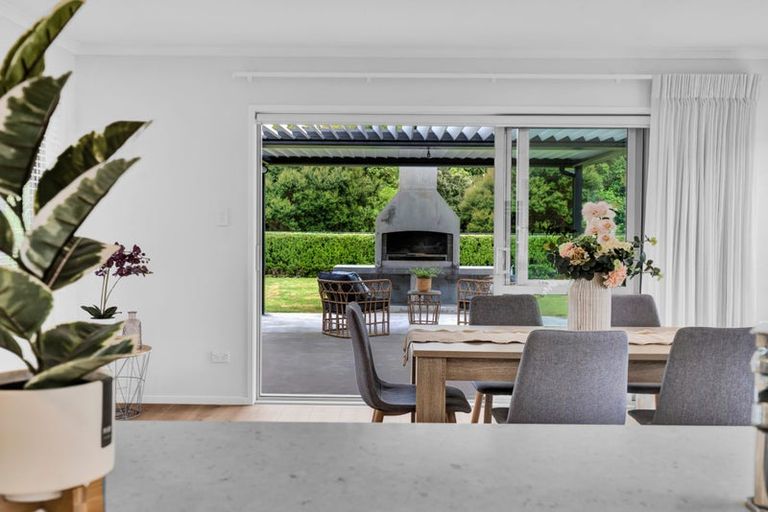 Photo of property in 13 Birdie Lane, Waiwhakaiho, New Plymouth, 4312