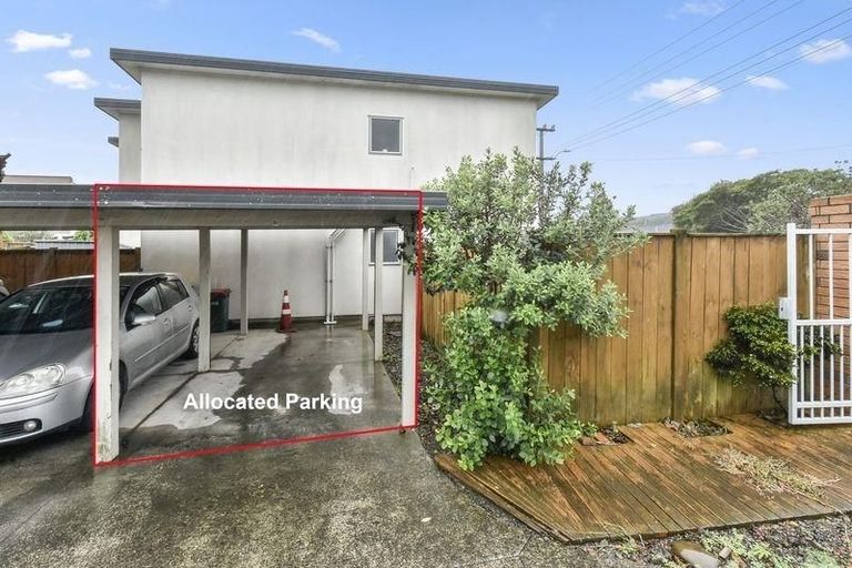 Photo of property in 2/33 Kenderdine Road, Papatoetoe, Auckland, 2025