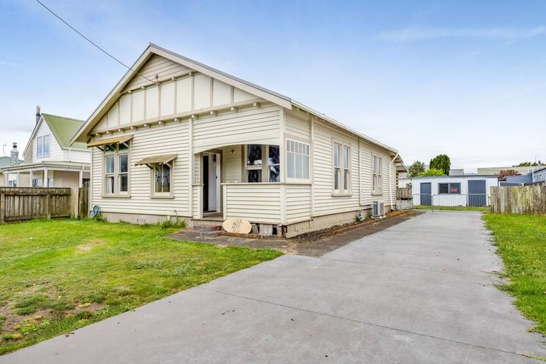 Photo of property in 278 South Road, Hawera, 4610