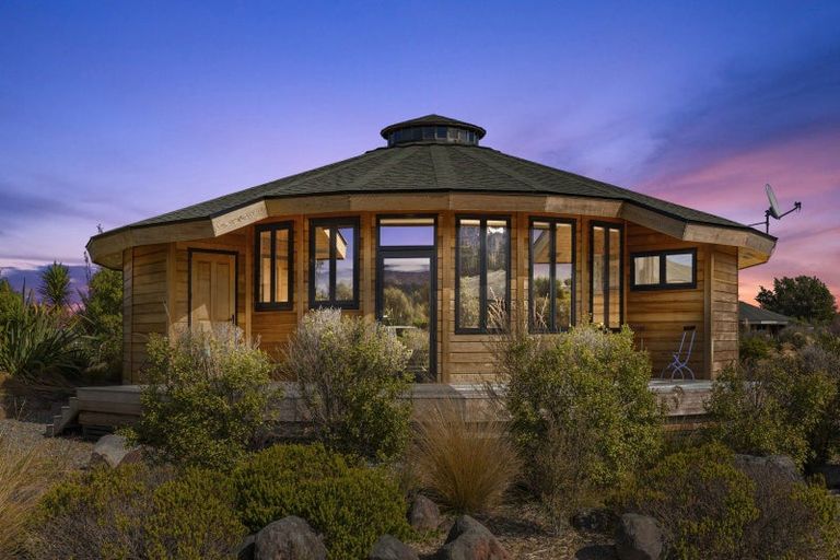 Photo of property in 1 Fern Lane, Ohakune, 4625