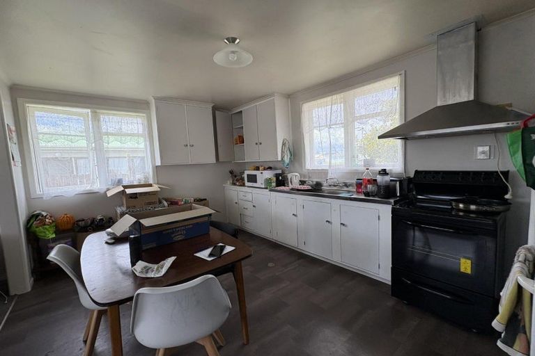 Photo of property in 16 Saint Andrews Drive, Tokoroa, 3420